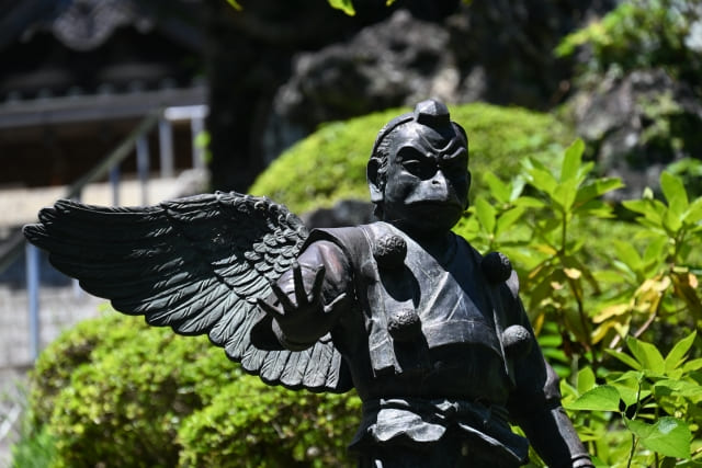 What is a Tengu? Discovering the Features, Dwellings