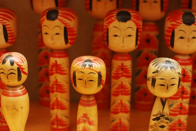 What Are Kokeshi? Exploring Japan’s Traditional Wooden Dolls