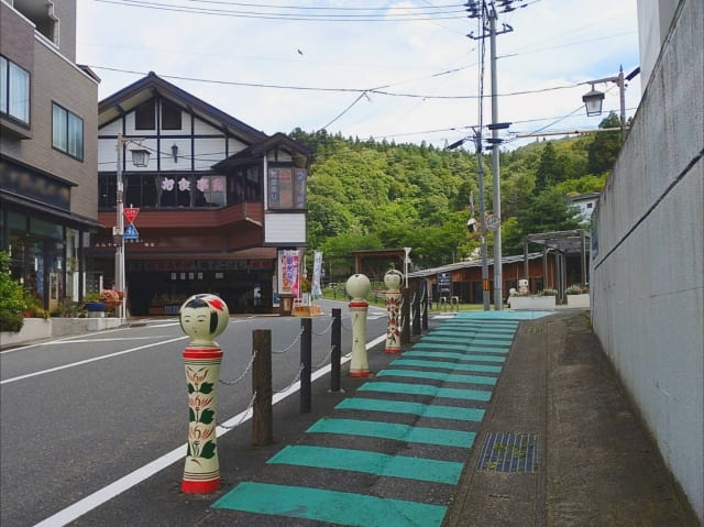 What Are Kokeshi? Exploring Japan’s Traditional Wooden Dolls