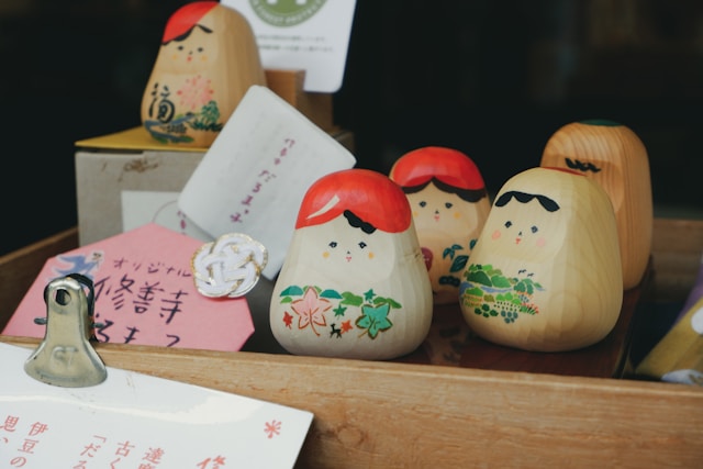 What Are Kokeshi? Exploring Japan’s Traditional Wooden Dolls