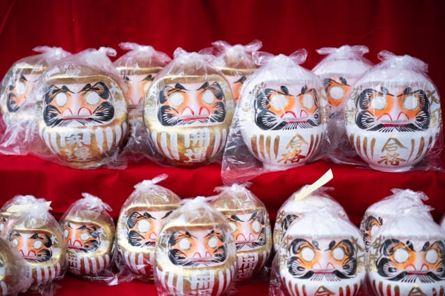 What Are Daruma Dolls? Origins and Role in Japanese Culture