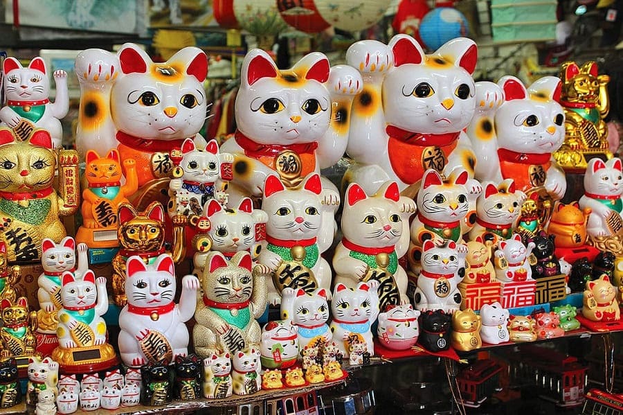 Manekineko: The history of Japan's beckoning lucky cat.