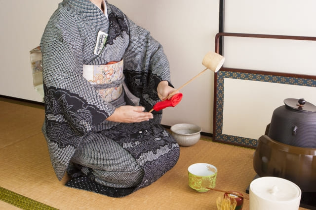 Kimono in Japan: Tradition Meets Modern Life