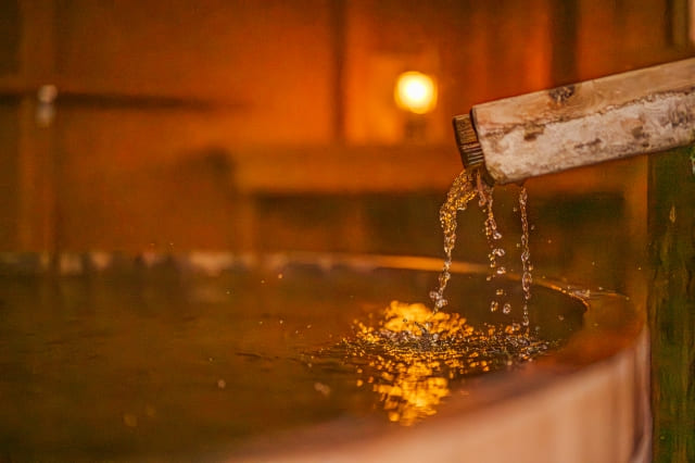 Hinoki Baths: Japan's Beloved Cypress Tradition