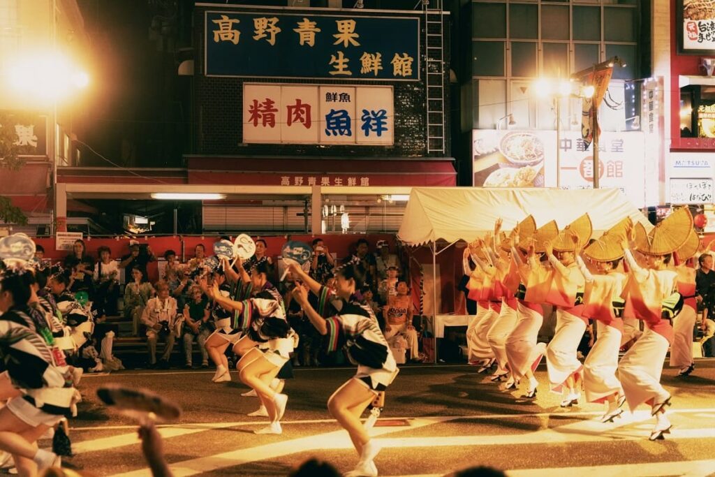 Japan’s Bon Odori: History, Festivals, and Yukata Tips