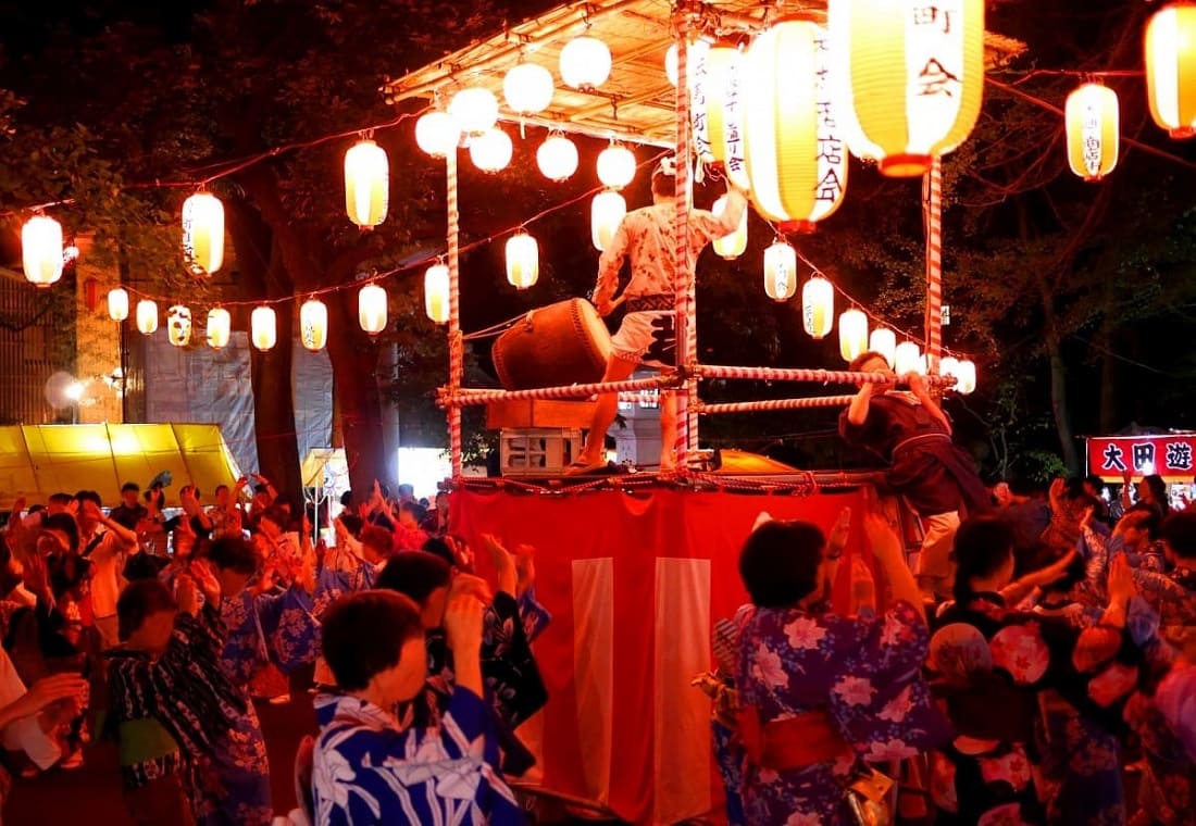 Japan’s Bon Odori: History, Festivals, and Yukata Tips