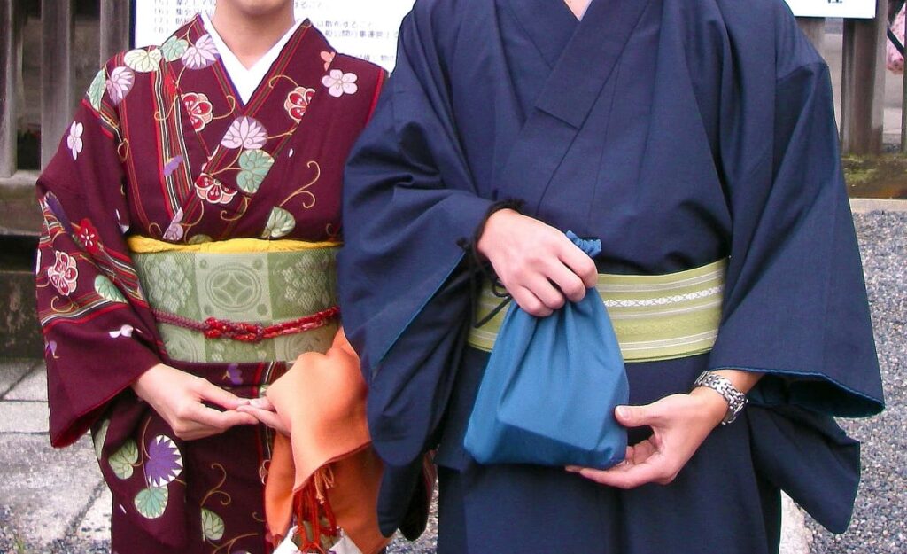 Men's Kimono Guide: Types, Casual Styles, and Kyoto Tips