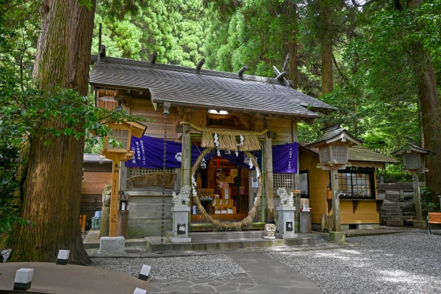 Ame-no-Uzume : Japan’s Oldest Dancer and Shinto Goddess