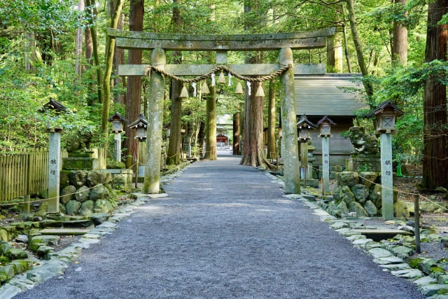 Sarutahiko, Deity of Guidance: The Myth Behind Japan’s Roadside Gods