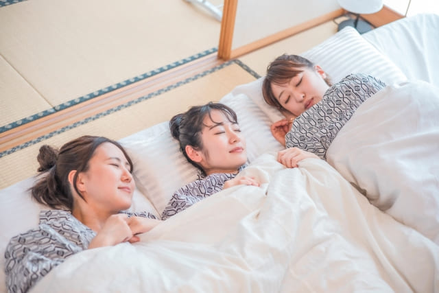 Ryokan Yukata Guide: Japan's Traditional Sleepwear