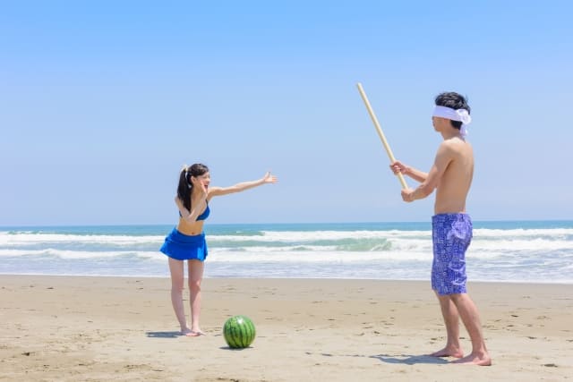 Suika-wari: Japan’s Fun Summer Watermelon-Smashing Game