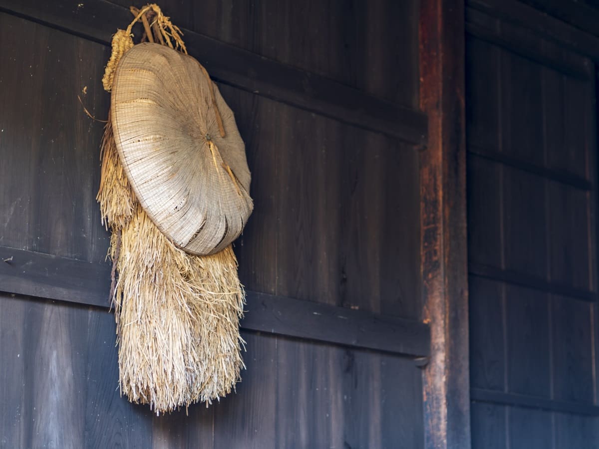 Mino: Japan’s Traditional Straw Raincoat