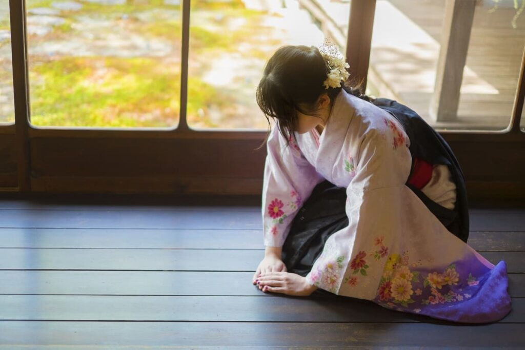 Seiza | The Japanese Way of Sitting, History, and How to Sit Without Getting Numb