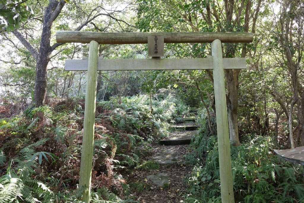 What Are Japan’s Fierce Gods? Meet Susanoo, Kōjin & Arahabaki!