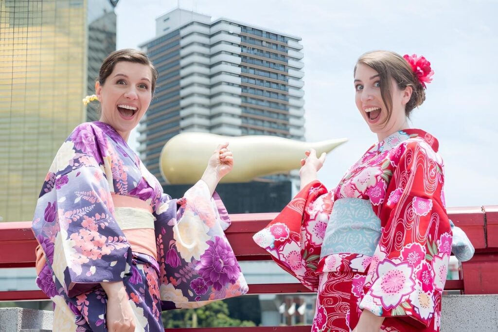 foreign visitors enjoying wearing yukata in Japan