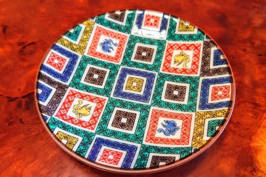Kutani ware small plate
